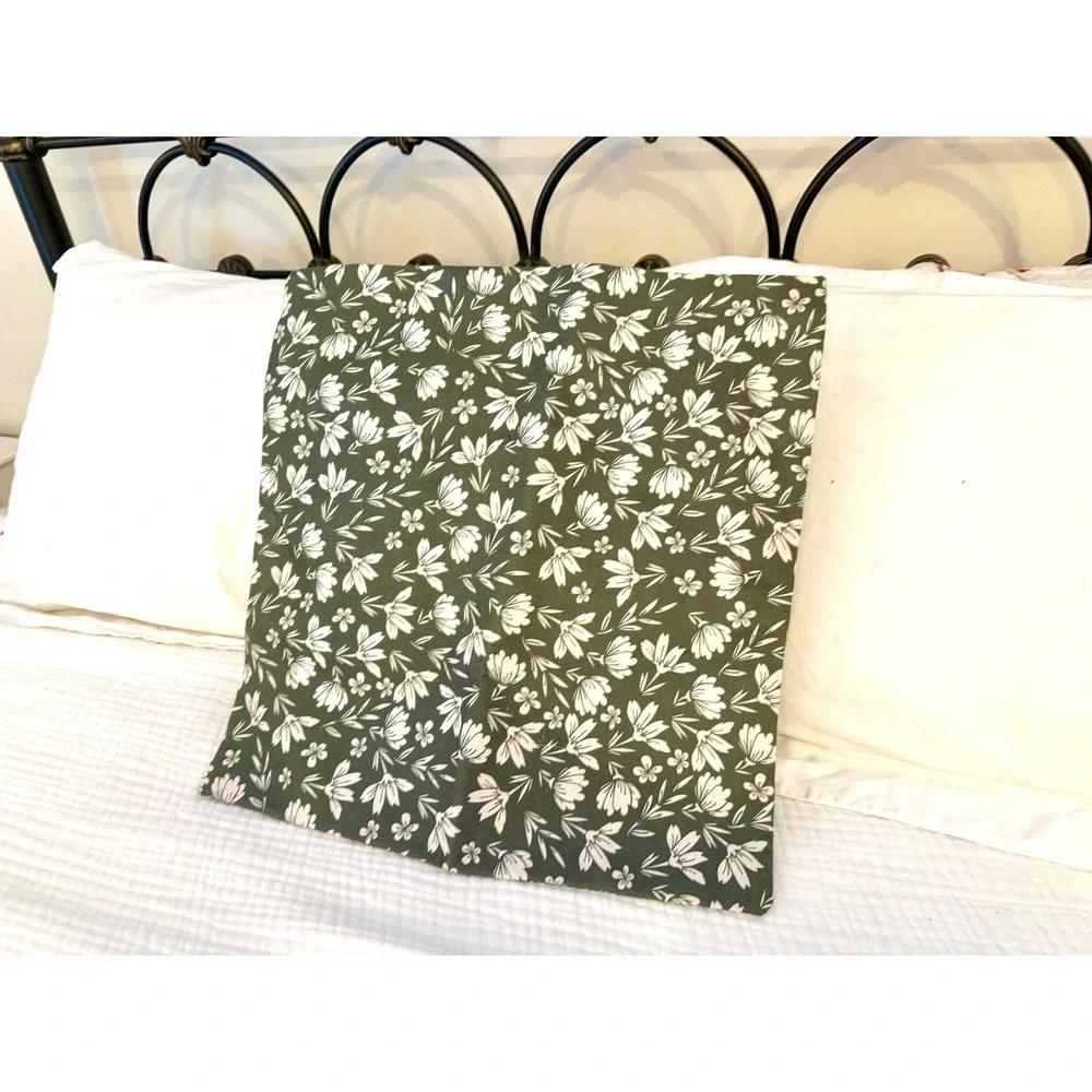 Pillow Covers Floral‎ Cotton Fabric Green White zippered